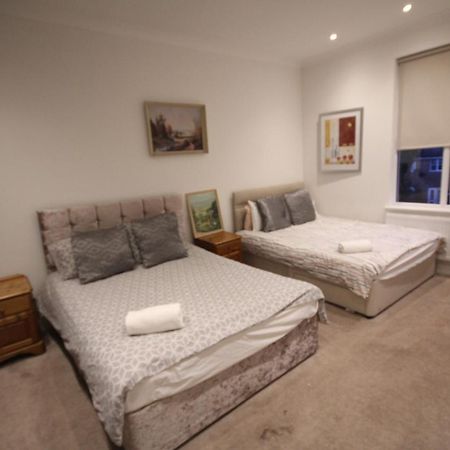 Great West Road Apartments Flat C London Exterior foto